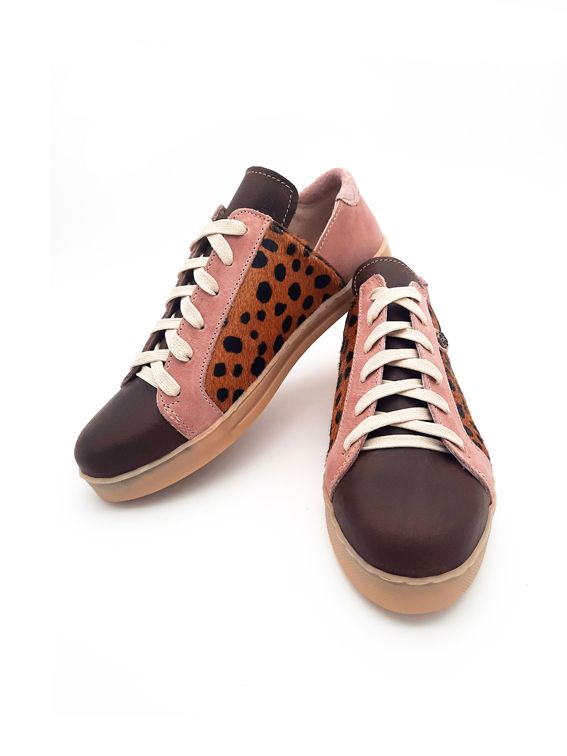 Skaamrosie Sneaker: Brown + Pink Wild Cat