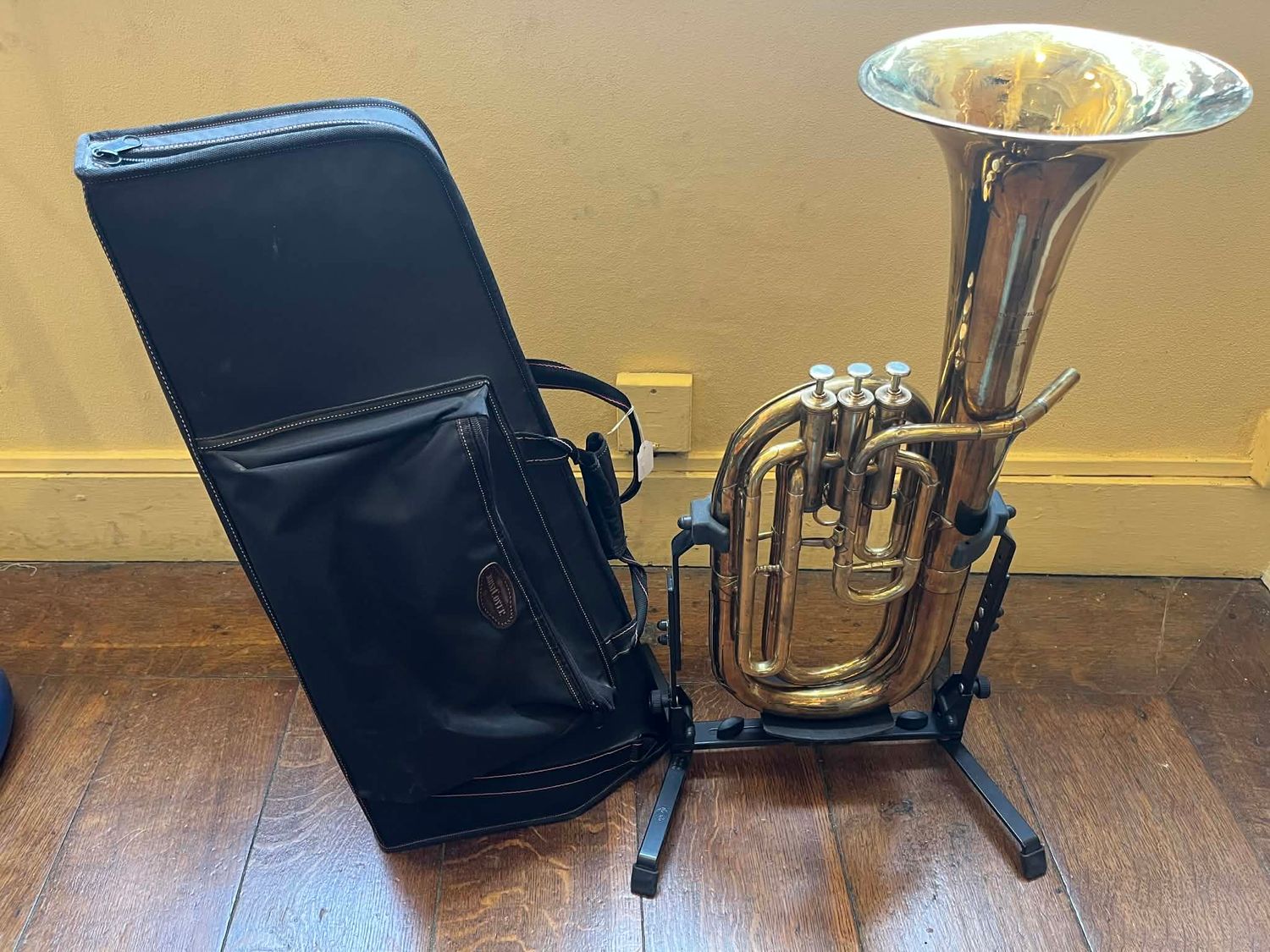 Tuba Baryton Van Cauwelaert