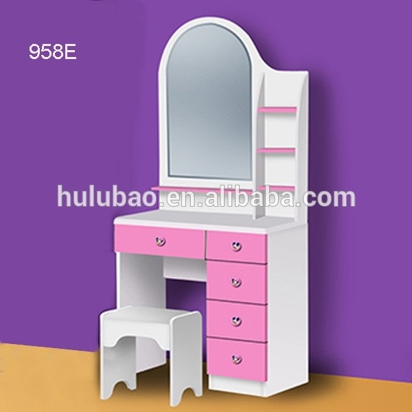 Dressing mirror