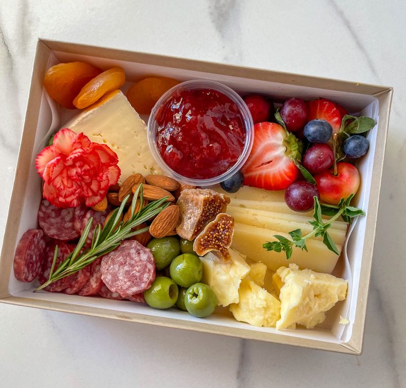 Deluxe Cheese Box