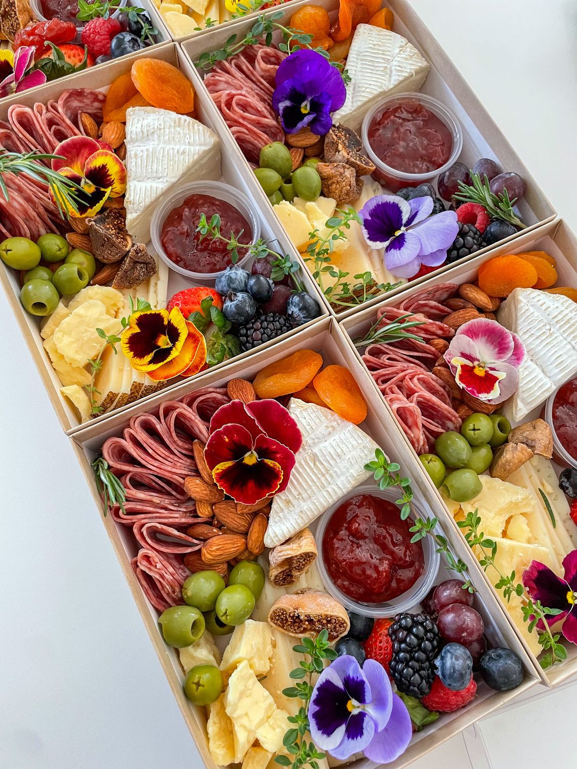 Deluxe Cheese Box