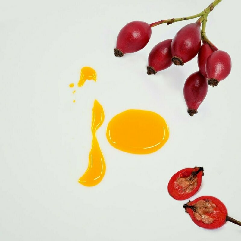 Organic rosehip seed CO2 extract