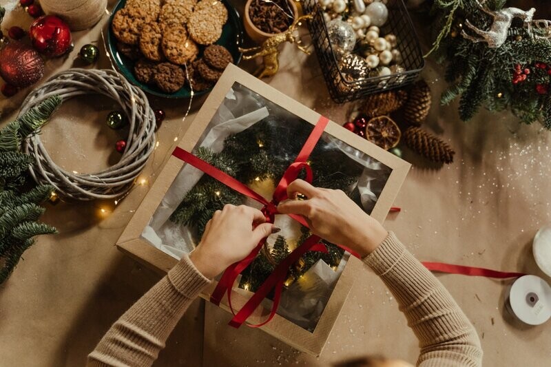 GIFT BOX CREATION