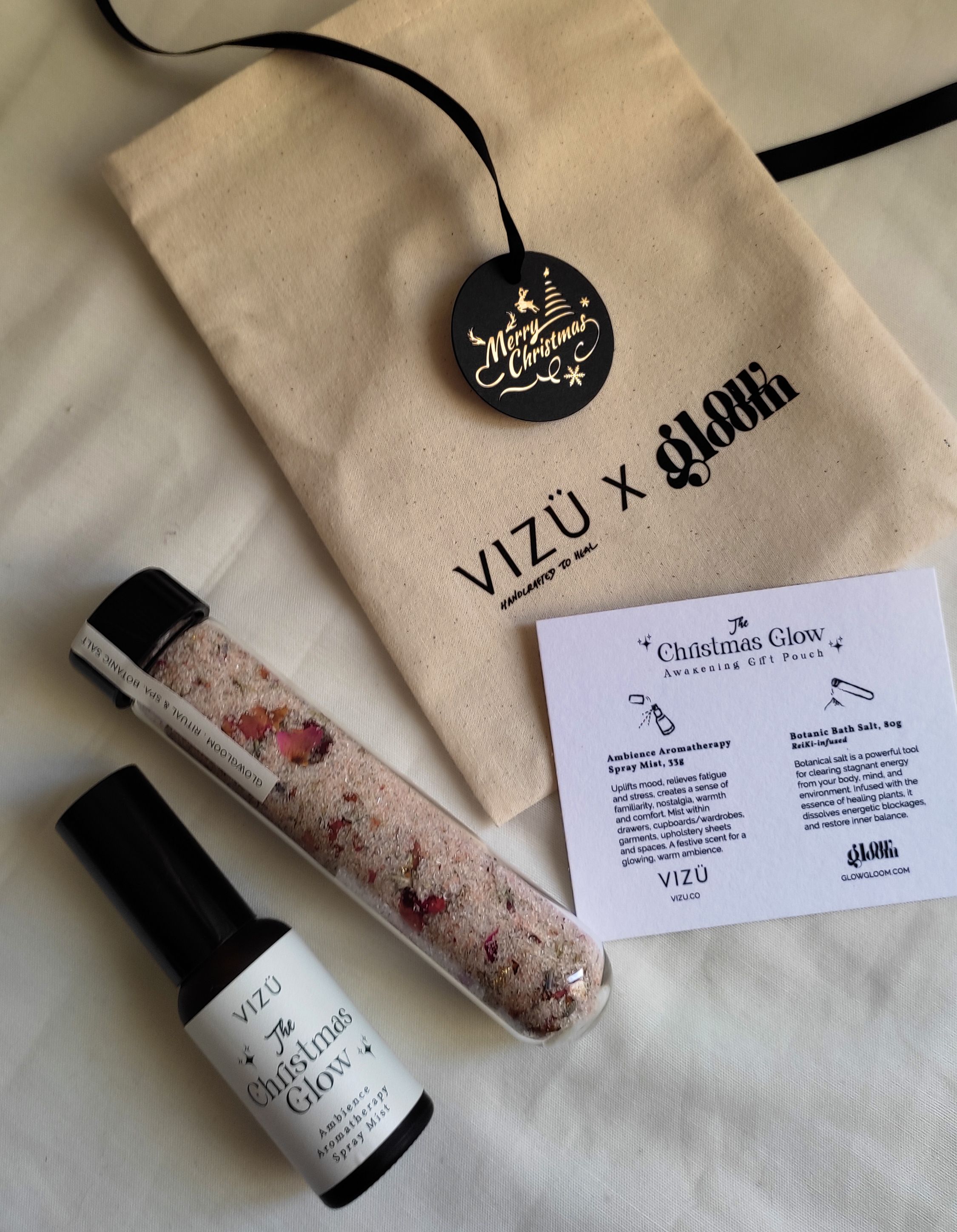 The Christmas Glow Gift Pouch