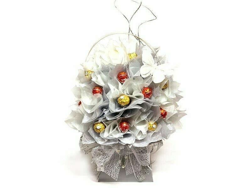Deluxe Ferrero Rocher & Lindt Bouquet - White & Silver