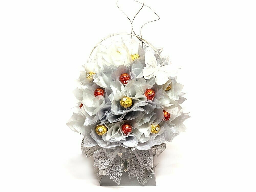 Deluxe Ferrero Rocher & Lindt Bouquet - White & Silver Deluxe Ferrero Rocher & Lindt Bouquet - White & Silver