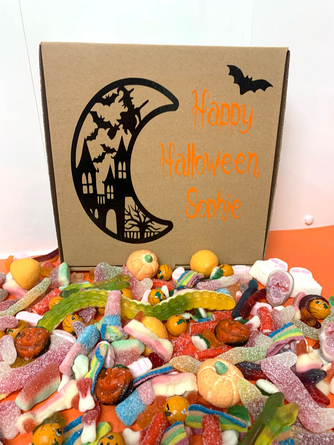 Halloween Personalised Pick & Mix 1 Kilo Sweet Pizza Box Halloween Personalised Pick & Mix 1 Kilo Sweet Pizza Box