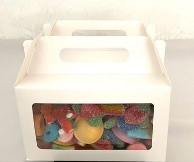 Pick & Mix 1 Kilo Sweet Box Pick & Mix 1 Kilo Sweet Box