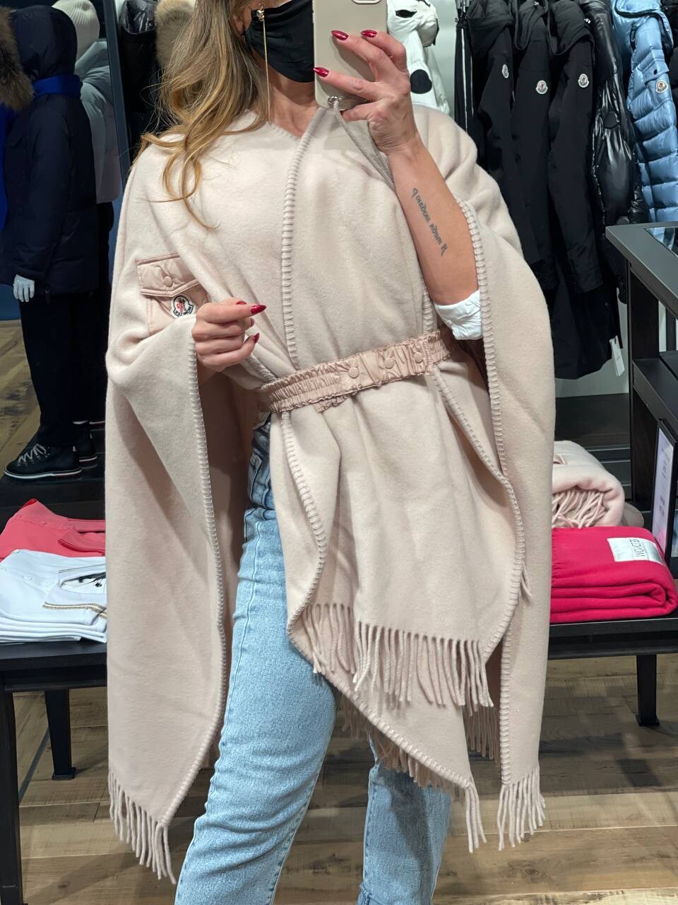 Пончо Moncler