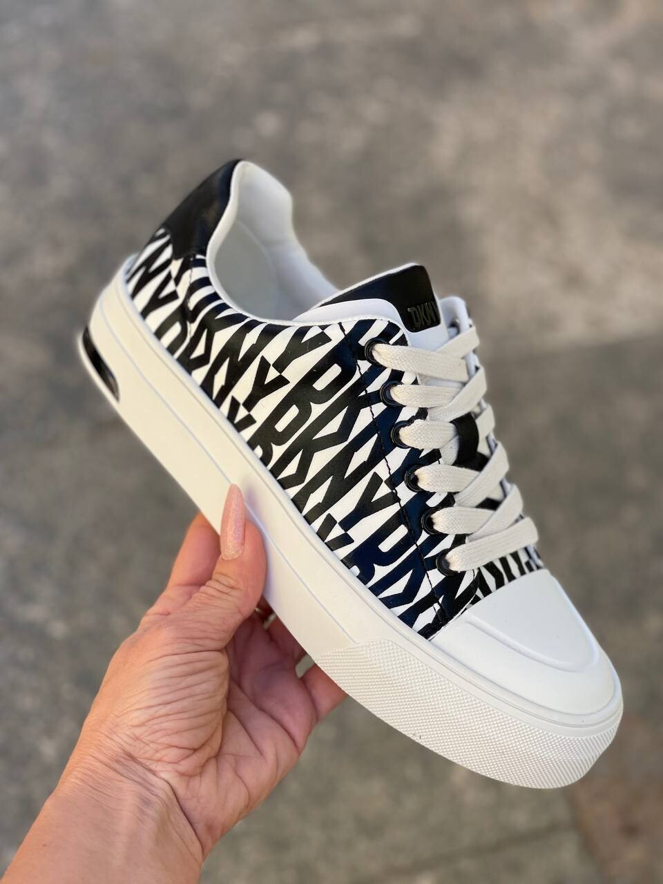 Кеды DKNY