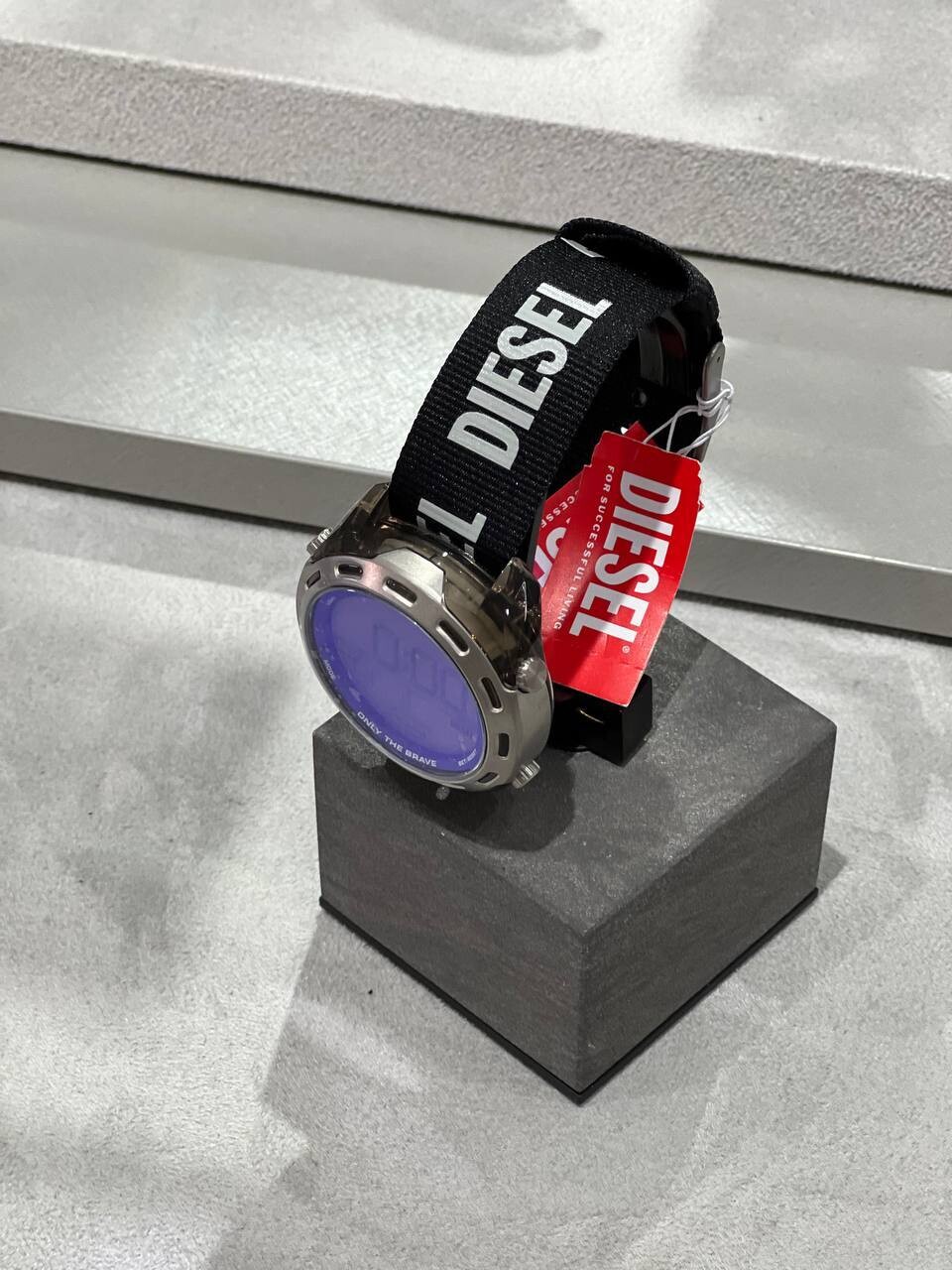 Часы Diesel
