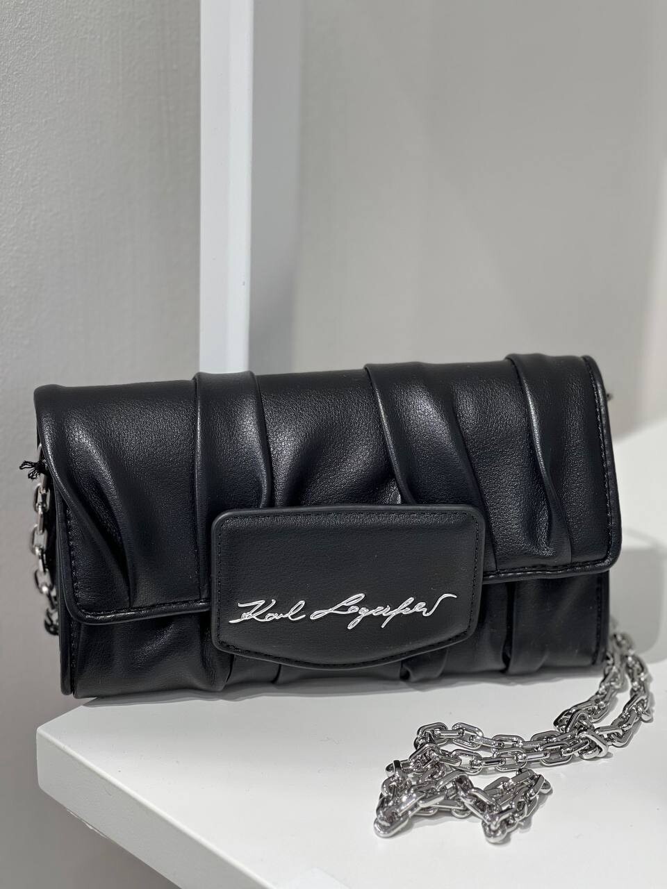 Клатч Karl Lagerfeld Arrow