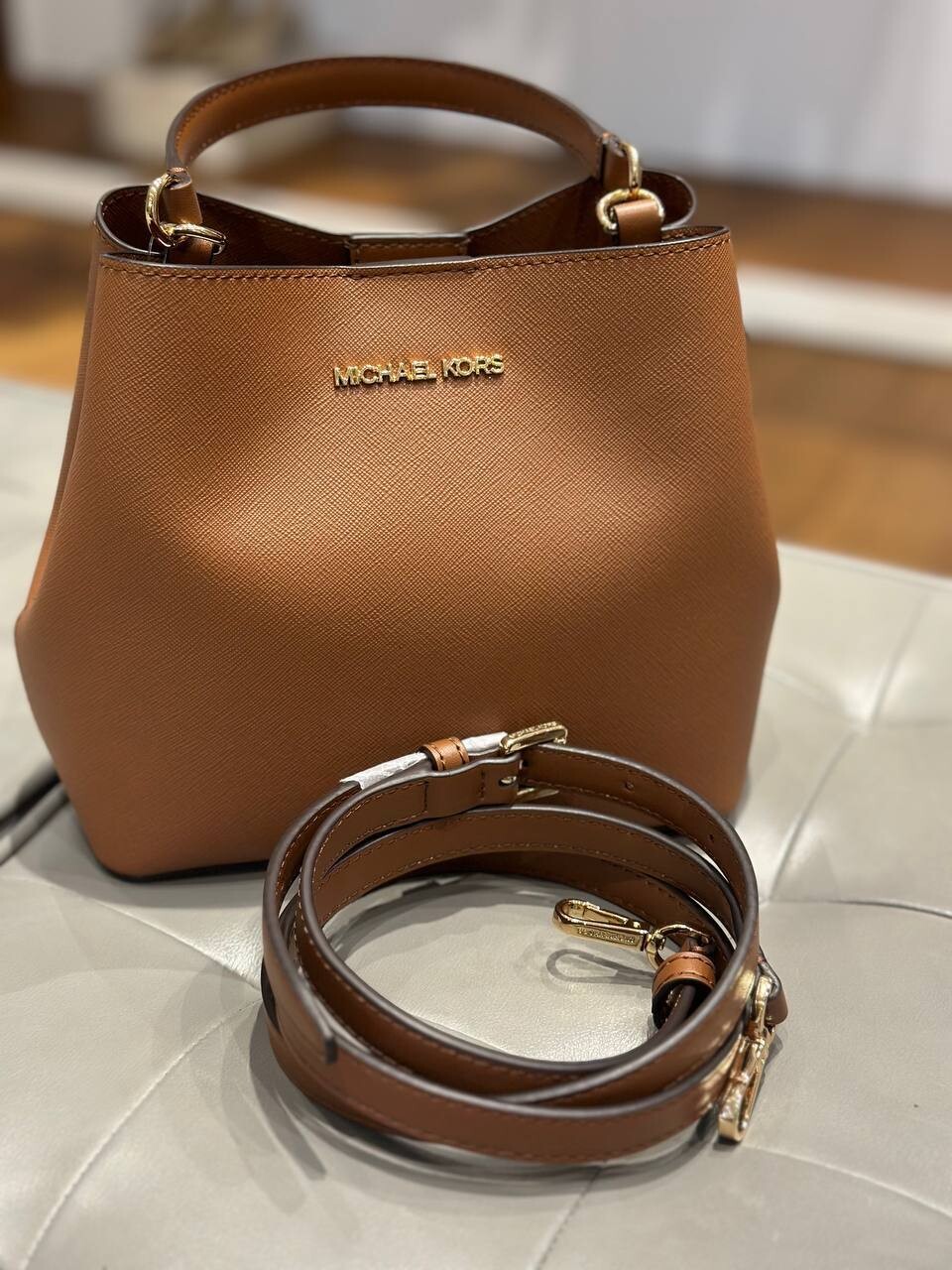 Сумка Michael Kors Pratt mini