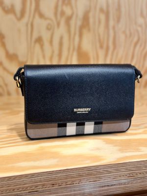 Сумка Burberry
