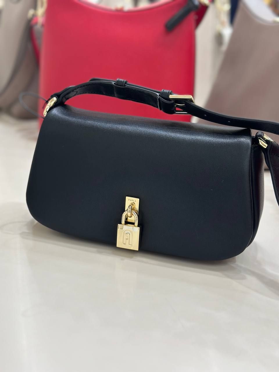 Сумка Furla Artemis big