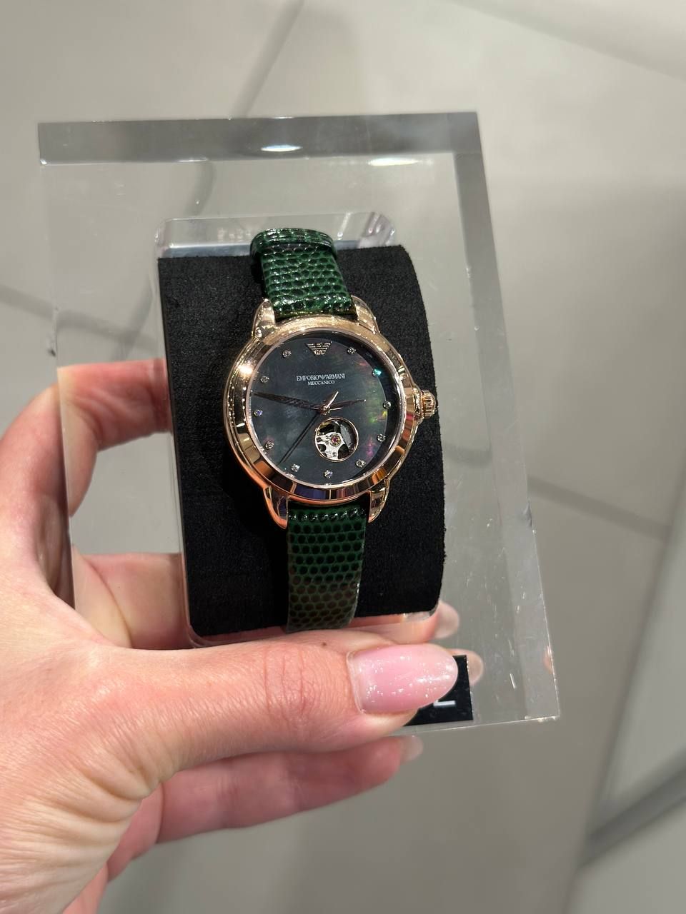 Женские часы  Armani