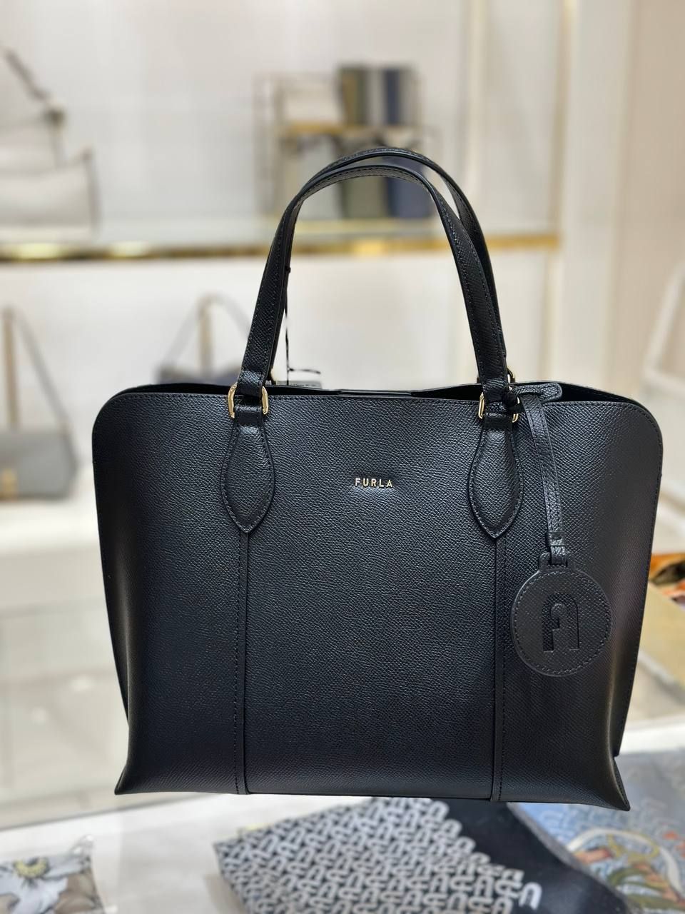 Сумка Furla Vittoria mini size