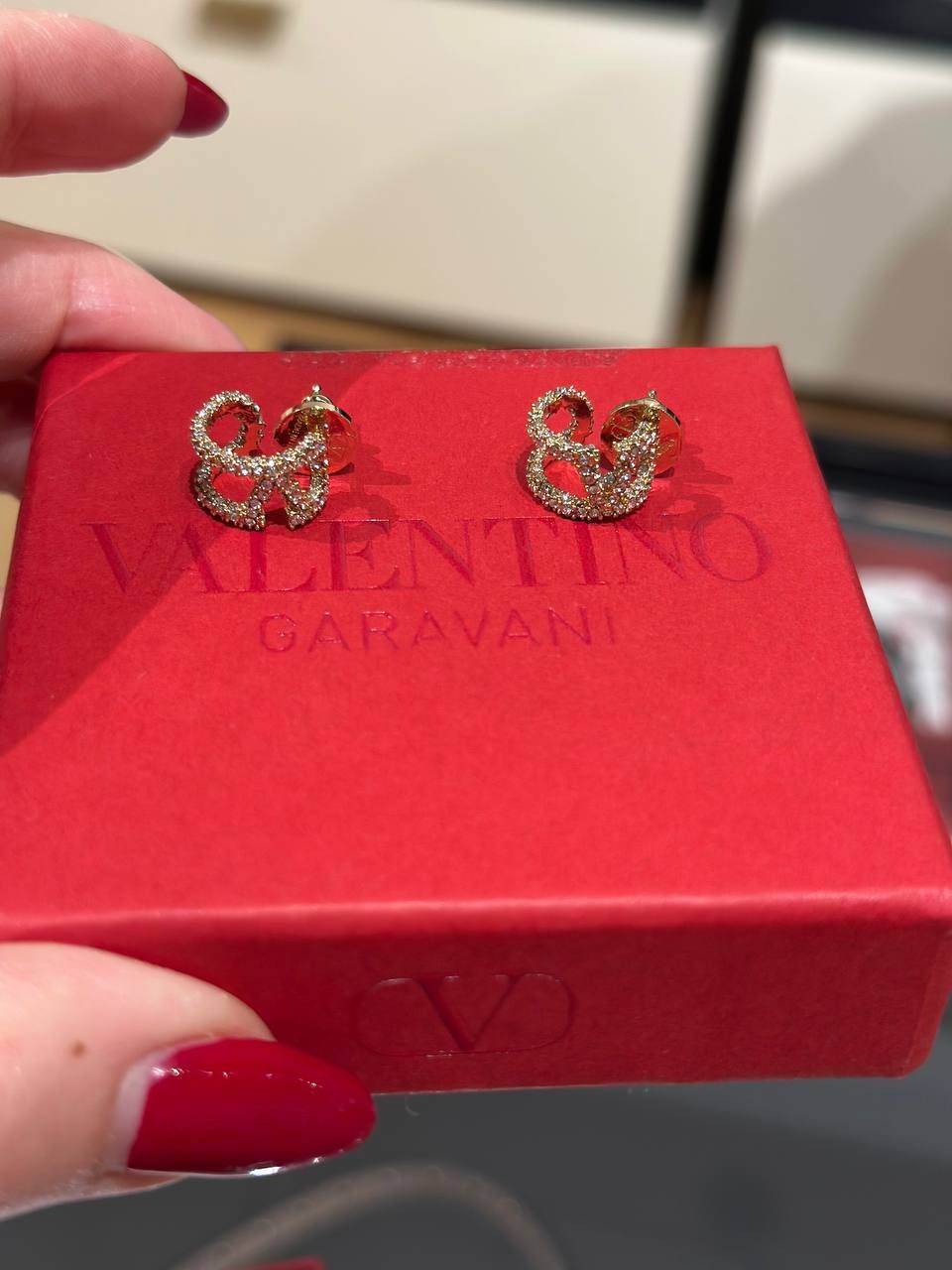 Сережки Valentino