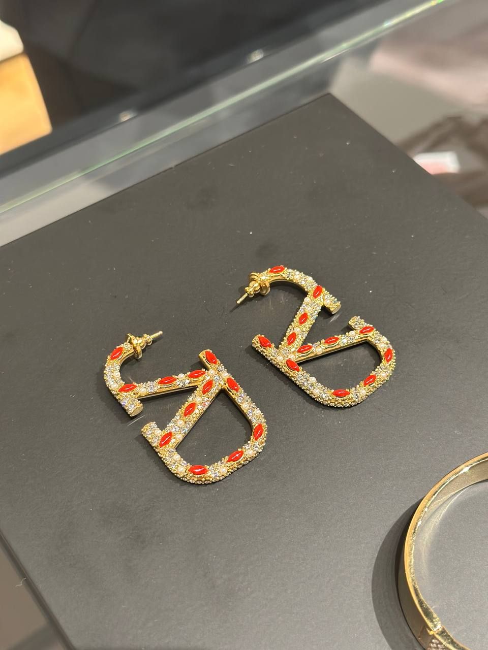 Сережки Valentino