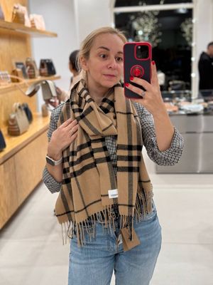 Шаль Burberry