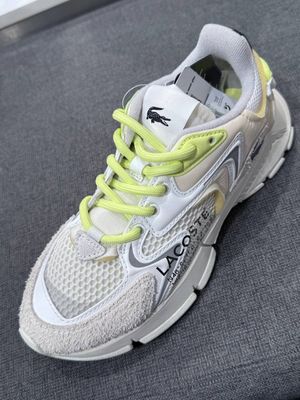 Женские кроссовки Lacoste