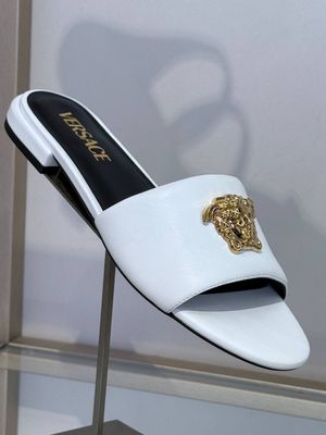 Шлепанцы Versace