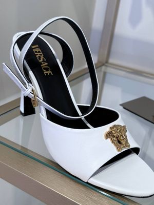Босоножки Versace