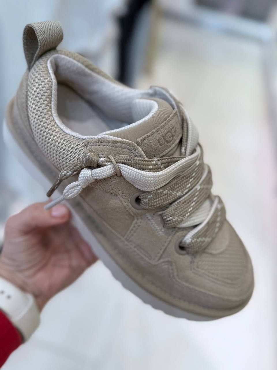 Кроссовки UGG