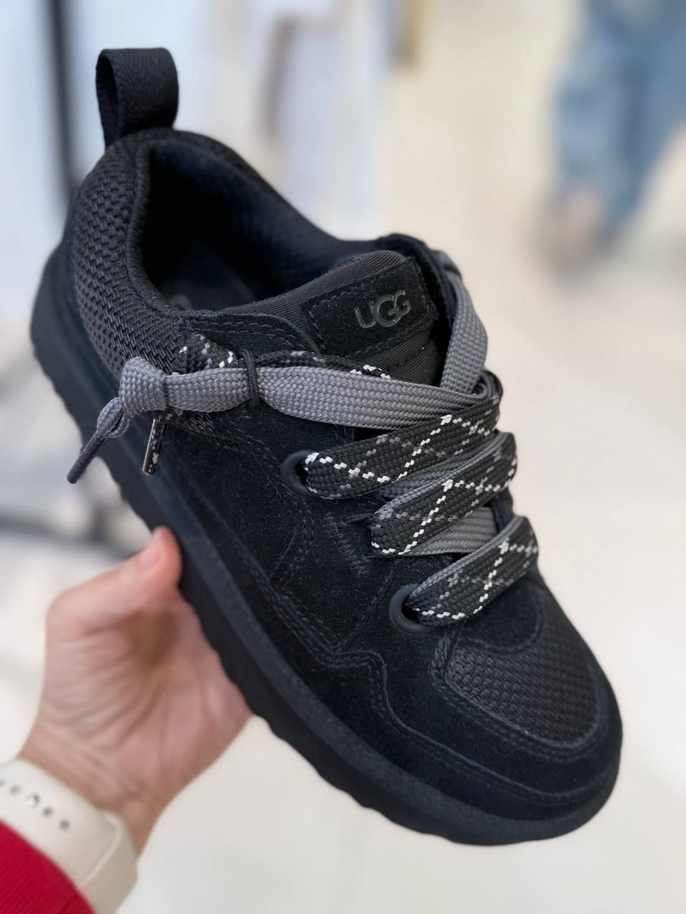 Кроссовки UGG