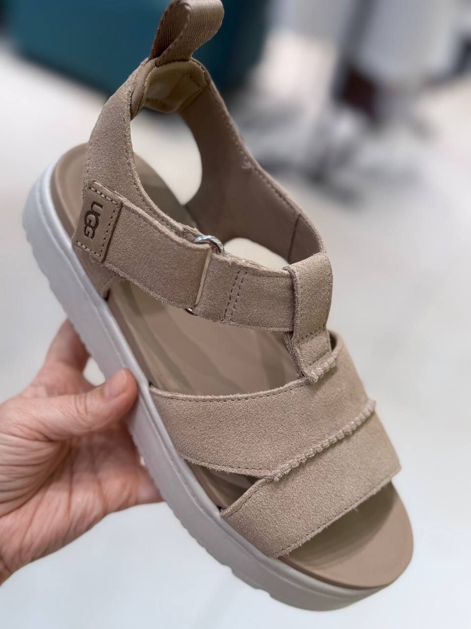 Босоножки UGG