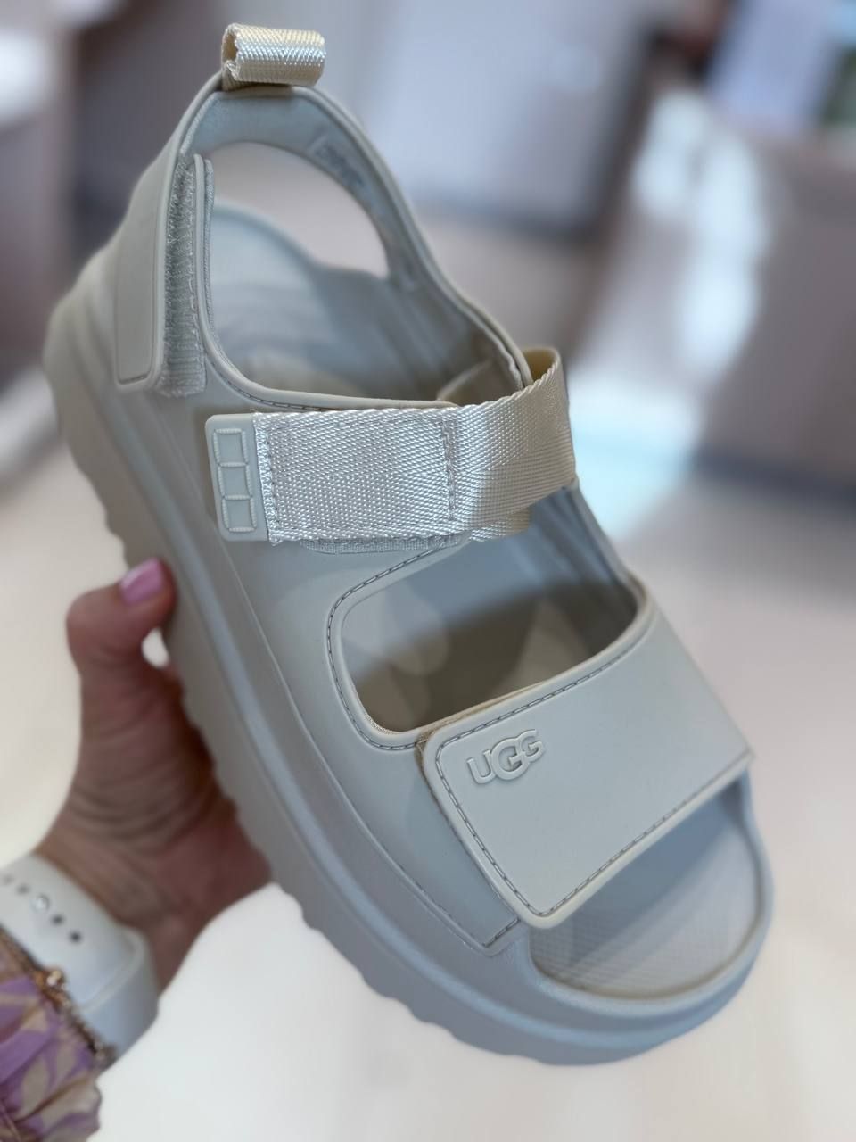 Сандалии UGG