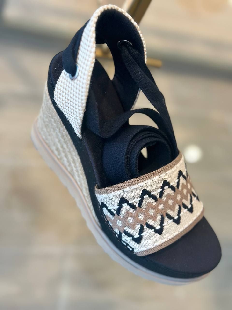 Босоножки UGG