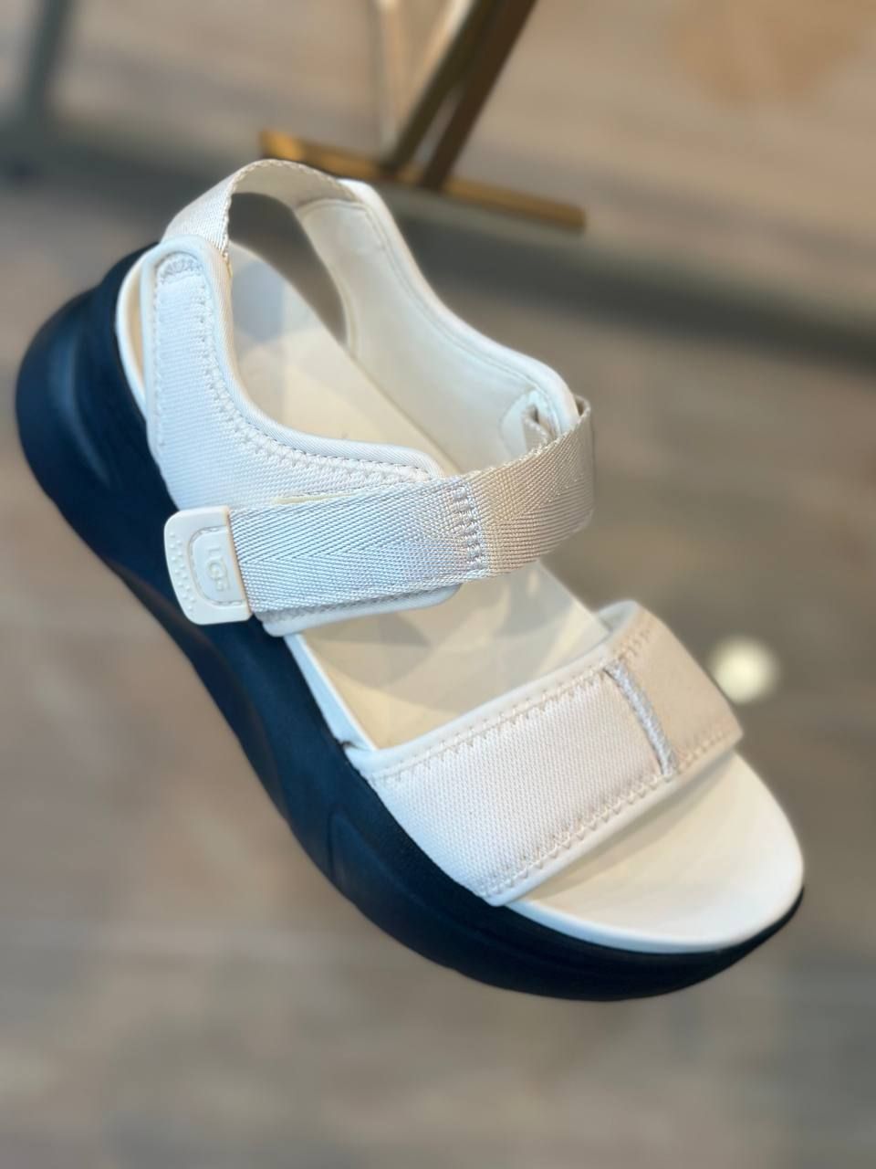 Босоножки UGG