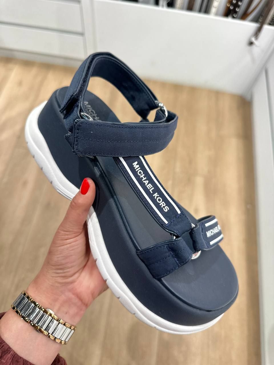 Сандалии Michael Kors