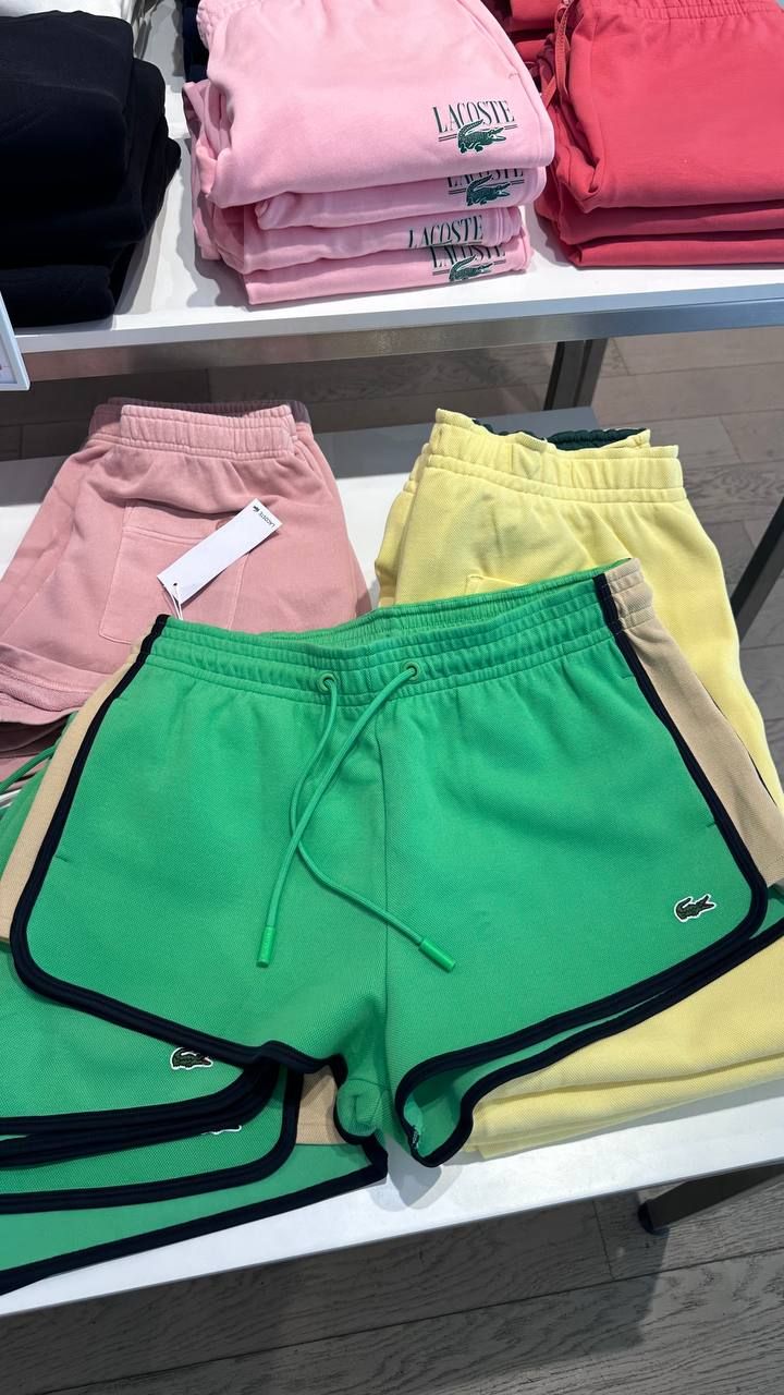 Шорты Lacoste