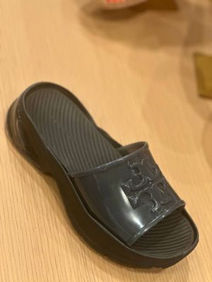 Шлепанцы Tory Burch