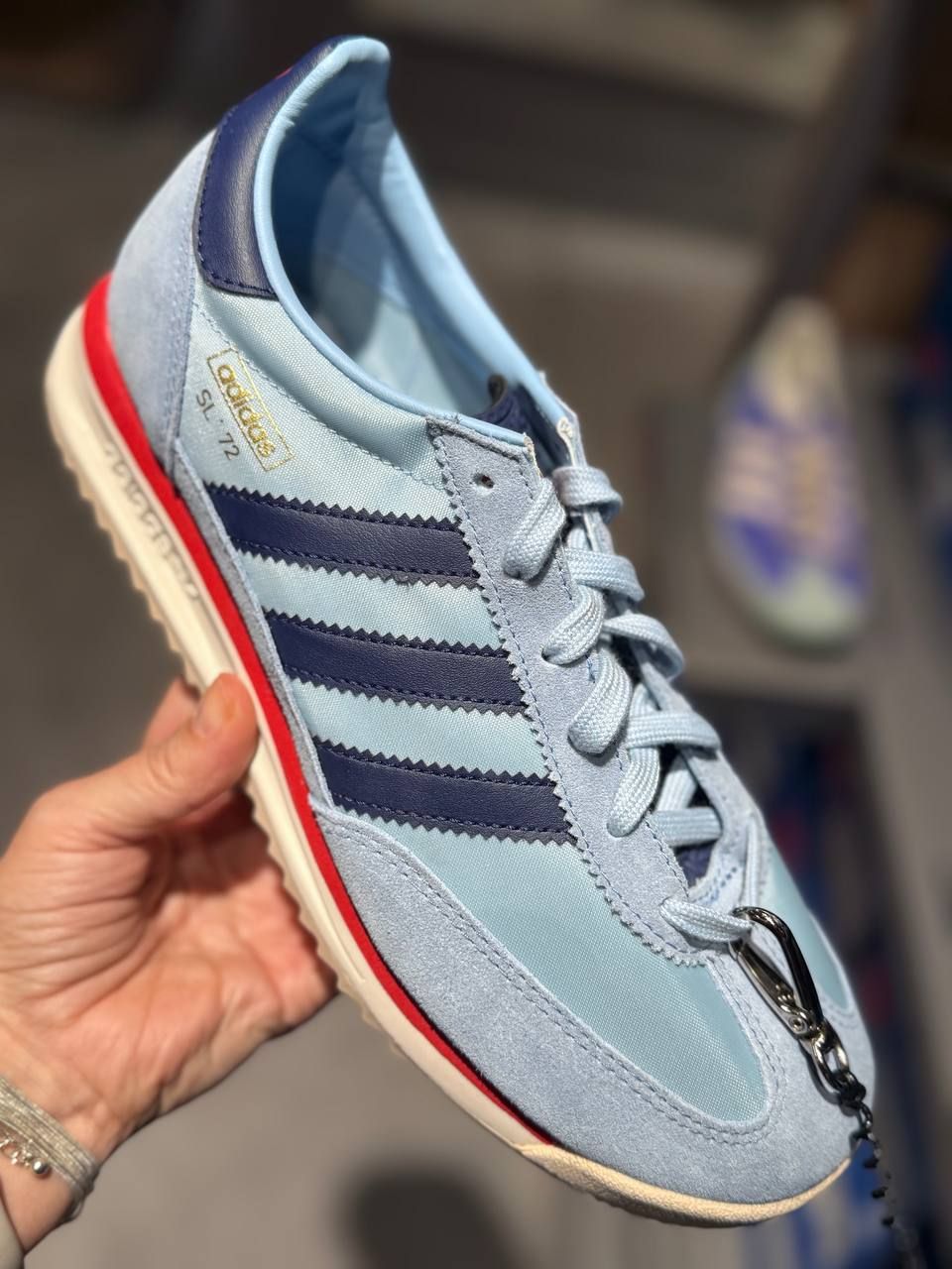 Кроссовки Adidas