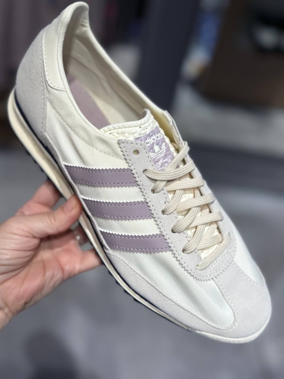 Кроссовки Adidas