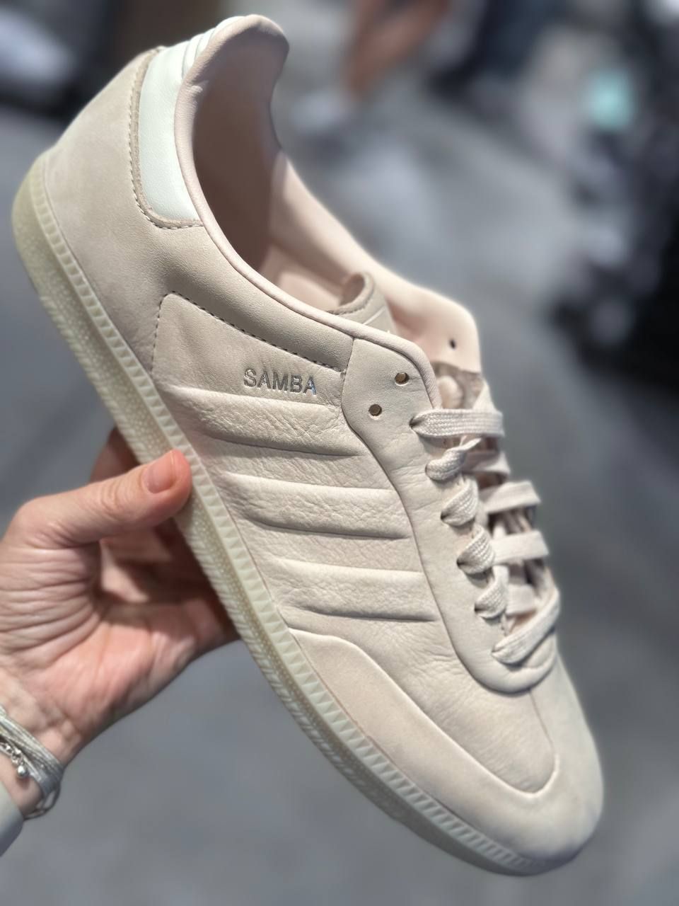 Кроссовки Adidas