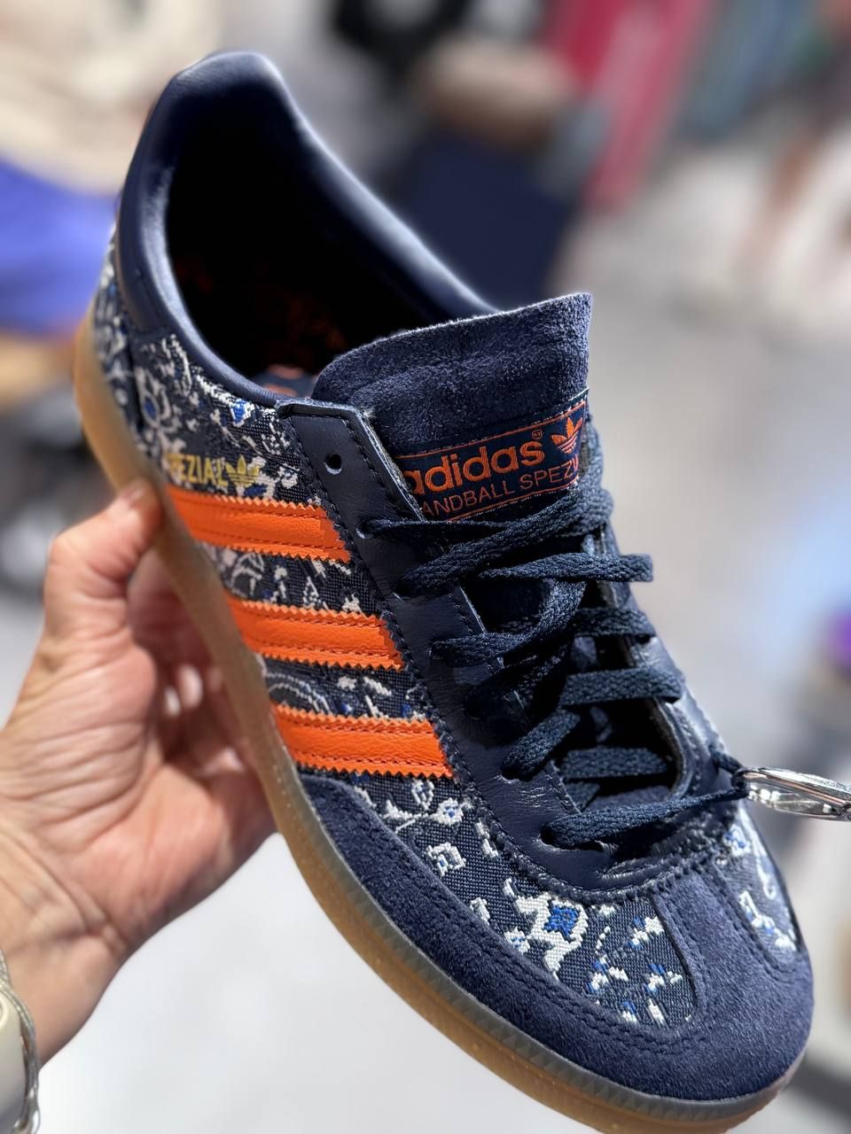 Кроссовки Adidas