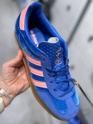 Кроссовки Adidas
