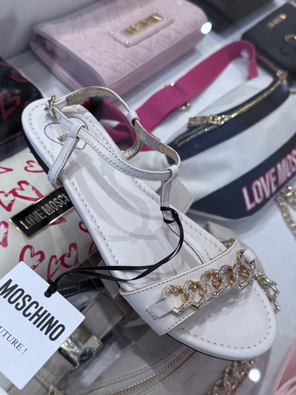 Босоножки Moschino