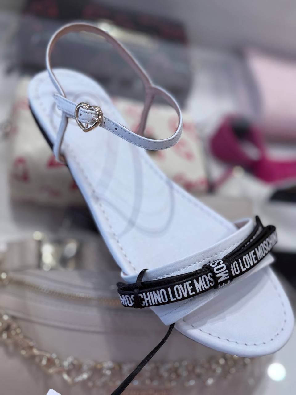 Босоножки Moschino