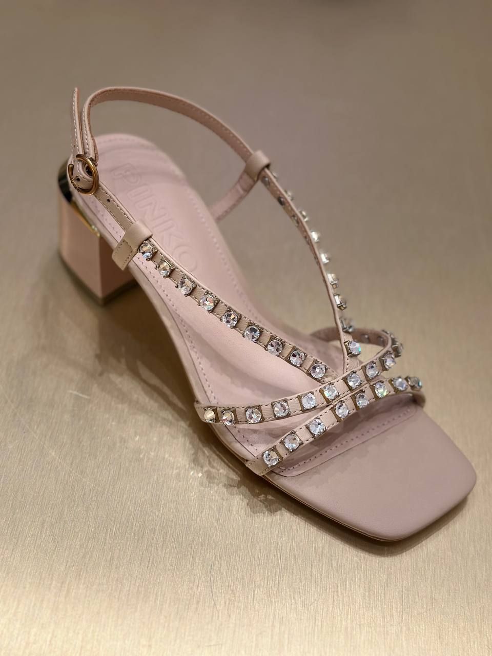 Босоножки Pinko