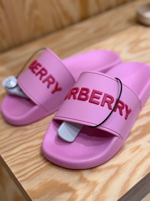 Шлепанцы Burberry