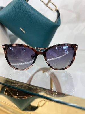 Солнцезащитные очки Furla