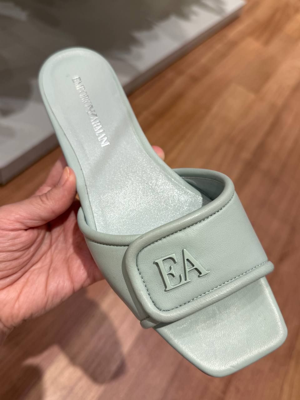 Шлепанцы Armani