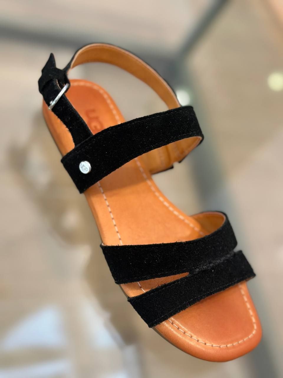 Босоножки UGG