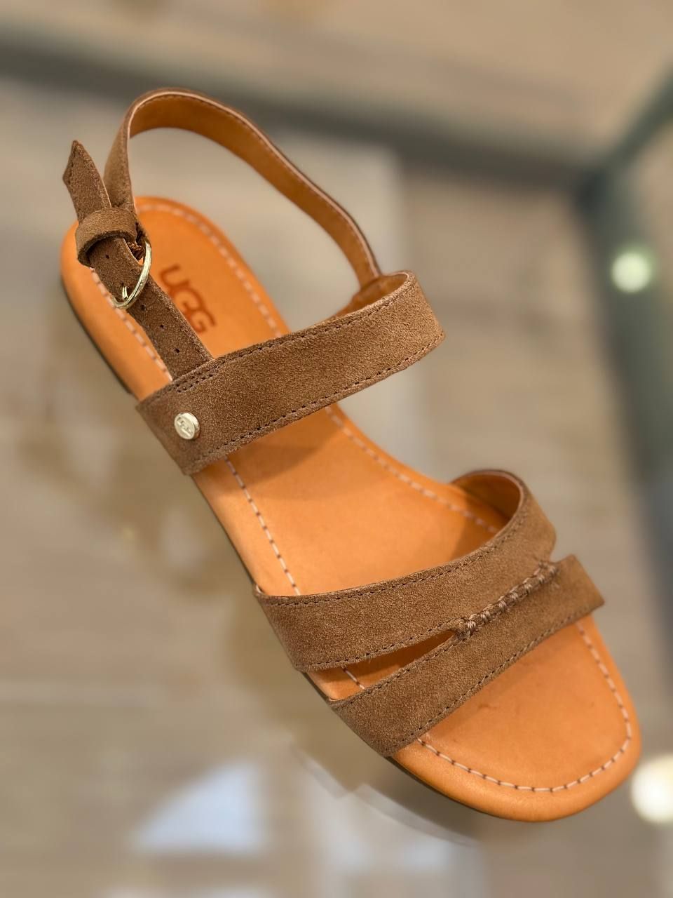 Босоножки UGG