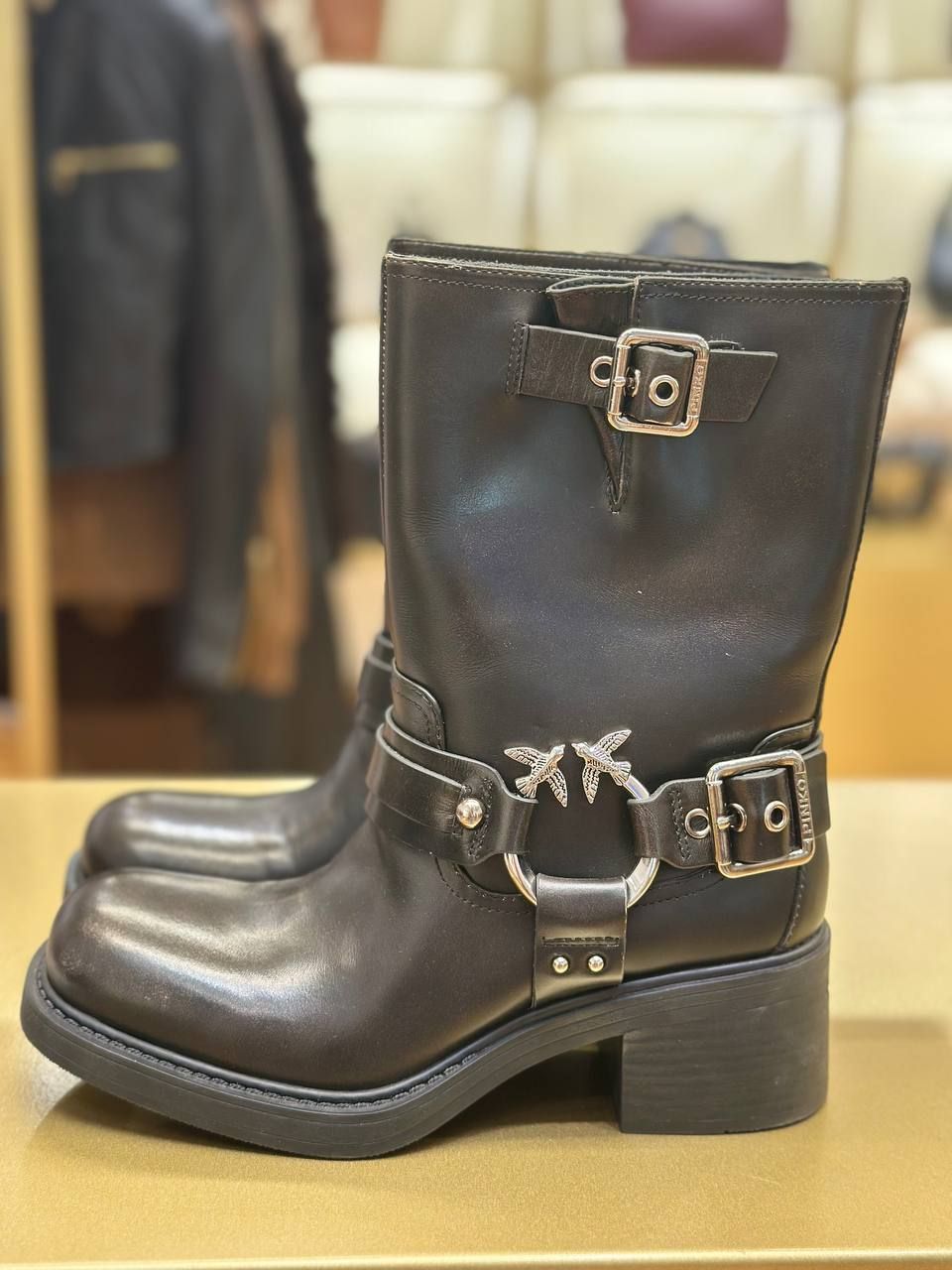 Сапожки Pinko